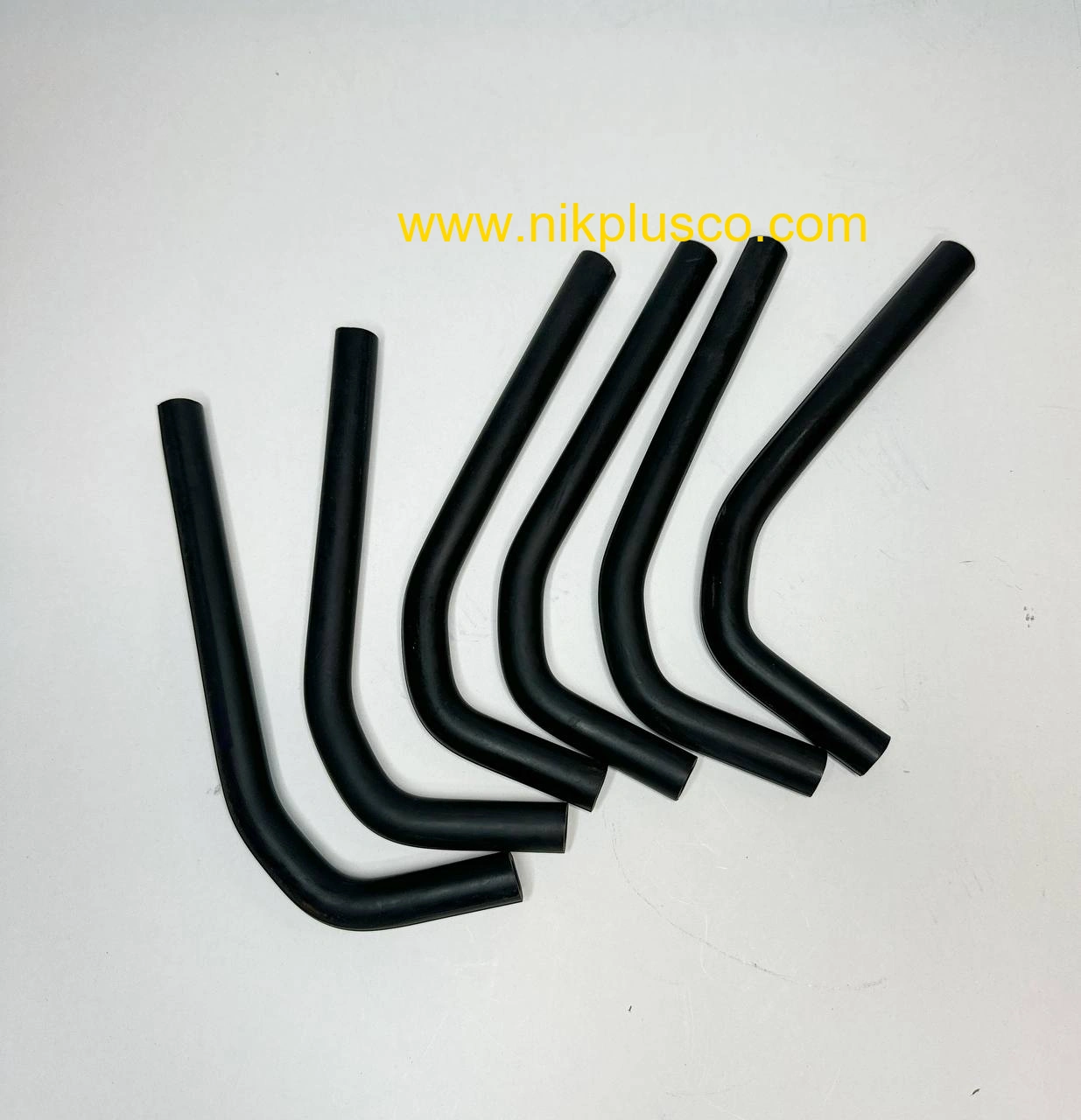 شلنگ چپقی درب سوپاپ پراید انژکتور ای ام جی207011 تصویر محصول شلنگ چپقی درب سوپاپ پراید انژکتور ای ام جی207011